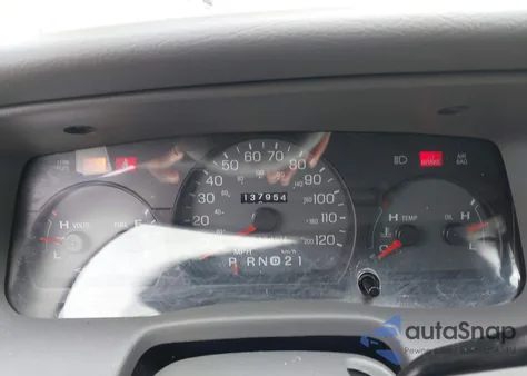 2004 Mercury Grand Marquis Gs z USA, uszkodzony, nr VIN 2MEFM74W44X625240